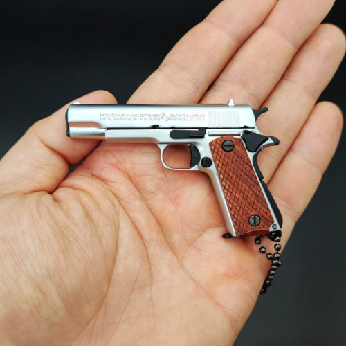 1:3 solid wood handle M1911 model alloy keychain