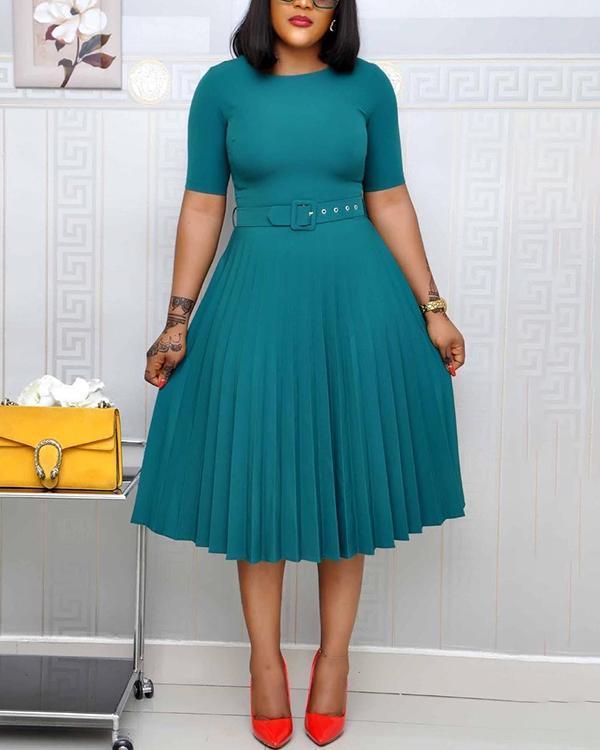 Solid Color Pleated Dress with Belt