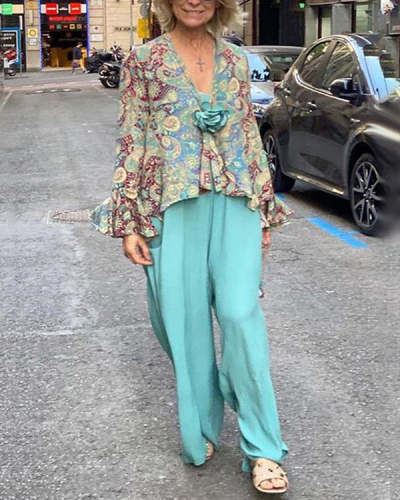Printed V Neck Bell Sleeve Top Pants Two-piece Suit