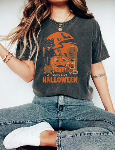 Halloween Retro Black Cat T-Shirt