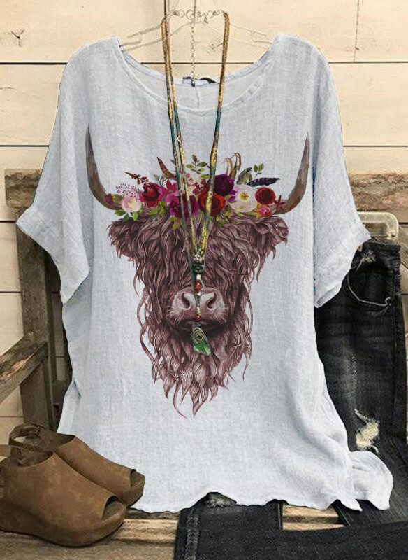 Women's Highland Cow Floral  Crew Neck Casual Print Top