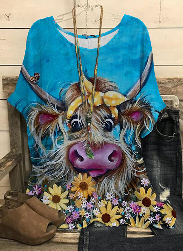 Women's Highland Cow Floral  Crew Neck Casual Print Top