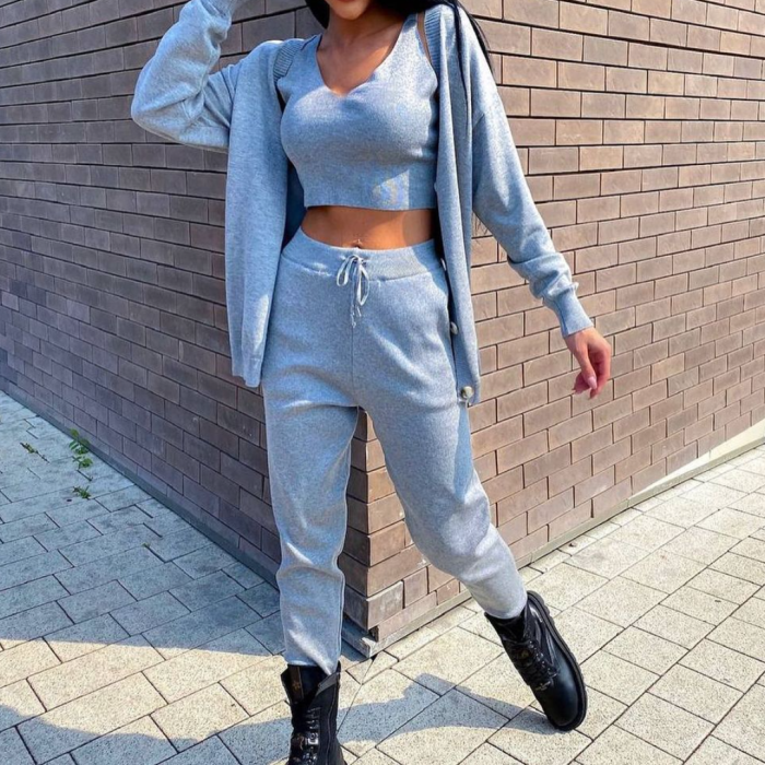 Fashion sports and leisure knitted three-piece set