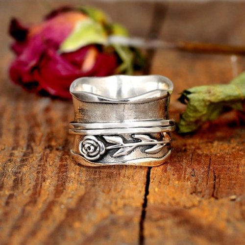 Rose Spinner Silver Ring