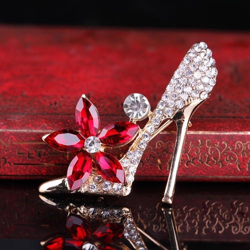Crystal Shoes Brooch Pins Jewelry Gift For Women Lady, Golden Plated Cubic Crystal Fashion High-Heel Shoes Brooch Pins Jewelry Gift