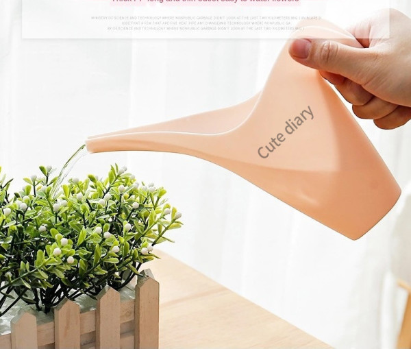Cute diary Watering Can Plastic Long Mouth Flower Watering Can Garden Plants Watering Pot Sprinkling Plant Watering Tools Garden Supplies