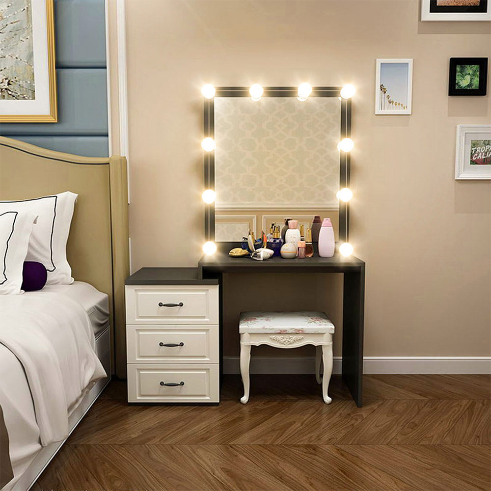 dressing tables with mirror and lights