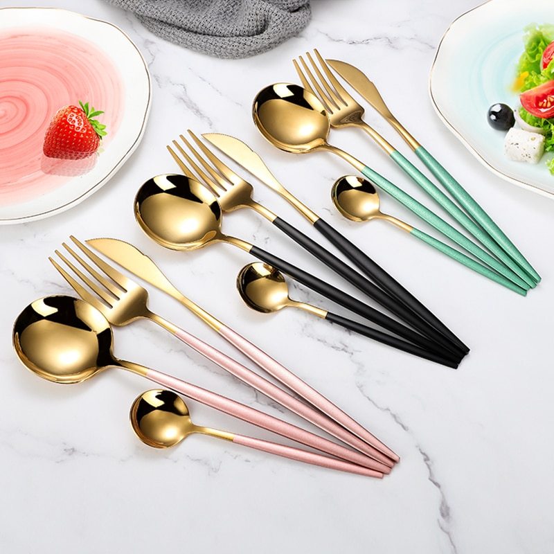 Featured image of post Black And Gold Flatware - Think how jealous you&#039;re friends will be when you tell them you got your black and gold flatware on aliexpress.