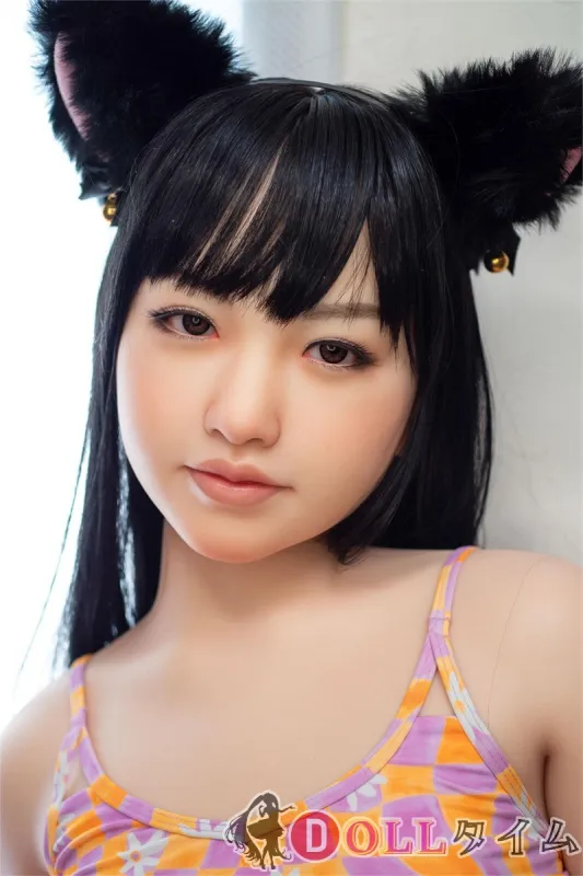 J-CUTE Doll ｼﾘｺﾝ製ラブドール 149cm Aカップ 平ら AGD08掲載画像のボディはリアルメイク付き サロペット  紫色とオレンジ色のビキニ