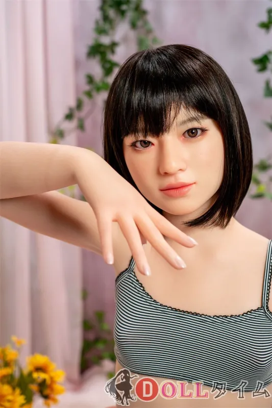 J-cute 133cm A-cup AGD19 萌咲 (もえ) ヘッド ラブドール 妹系 フルシリコン製 リアルドール 黒と白のストライプビキニ