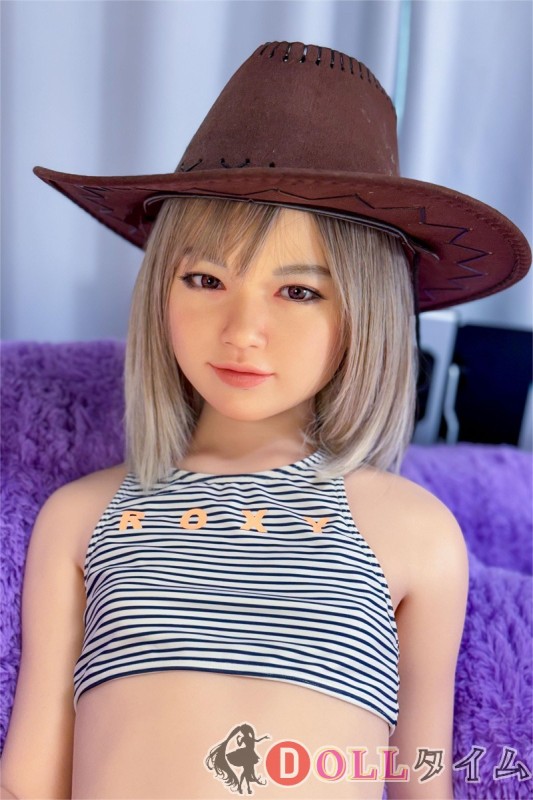 J-cute 137cm A-cup AGD07唯（ゆい）ヘッド  ラブドール 妹系 フルシリコン製 リアルドール  ブラックとホワイトのストライプ水着を着