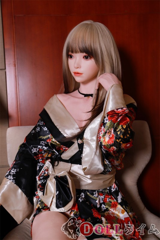 BQDOLL 162cm Cカップ B4ヘッド フルシリコンラブドール 等身大リアルドール 黒い着物を着