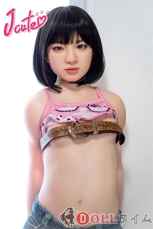 J-cute 133cm A-cup AGD19 萌咲 (もえ) ヘッド ラブドール 妹系 フルシリコン製 リアルドール ピンクのトップスとカウボーイハットを着