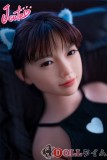 J-cute 133cm A-cup AGD07 唯（ゆい）ヘッド ラブドール 妹系 フルシリコン製 リアルドール 黒いタンクトップとデニムスカートを着た