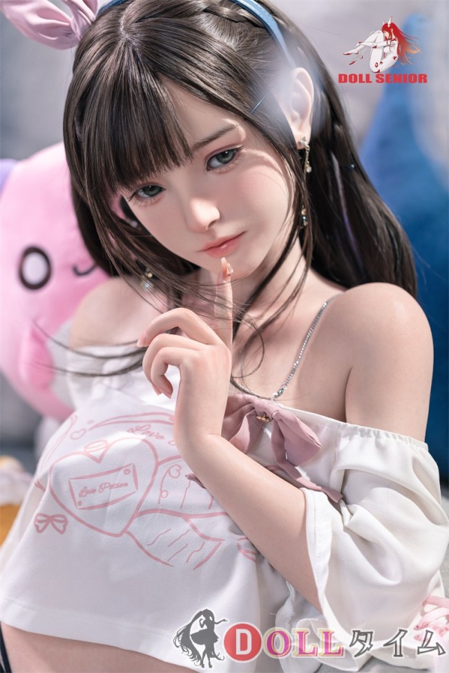 Doll senior 148cm Cカップ #22 弥耶（Miye）シリコンヘッド TPE材質ボディー 材質選択可能 ダッチワイフ 掲載画像はフルシリコン製 植毛タイプ  白い上着
