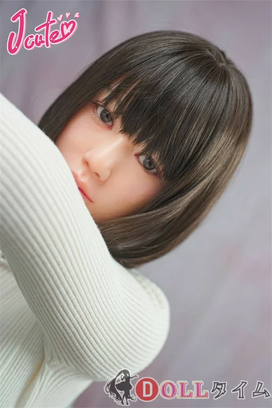 J-CUTE Doll シリコン製ラブドール 149cm Aカップ 平ら AGD10掲載画像のボディはリアルメイク付き  白いセーターと赤いチェック柄スカート