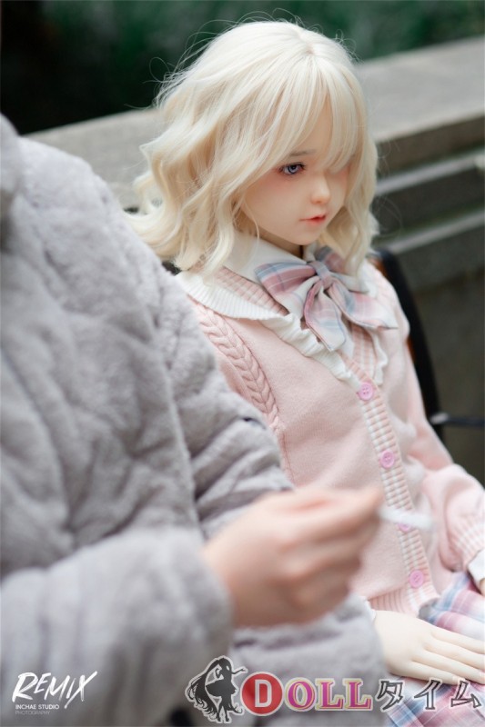 My Loli Waifu 略称MLWロり系ラブドール 138cm AAカップ Kisaシリコン頭部 TPE材質ボディー ヘッド材質選択可能 Yuhoshiメイク