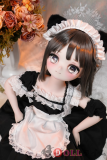 ツンとした表情が魅力的な柚原愛ドールのバストアップショット