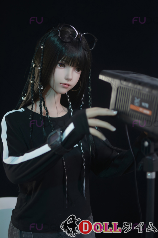 FUDOLL 150cm Bカップ 小璐ヘッド フルシリコン製 黒パーカー×レッグカバーのスタイリッシュな撮影風ラブドール