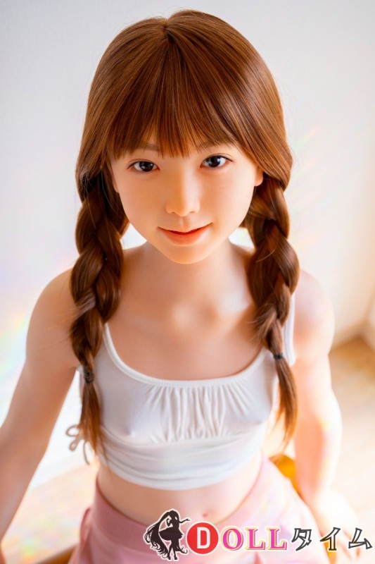 J-cute DOLL 149cm AAカップ AGD02ヘッド(紬) シリコン製 白色背心×ピンクミニスカートの可愛いラブドール