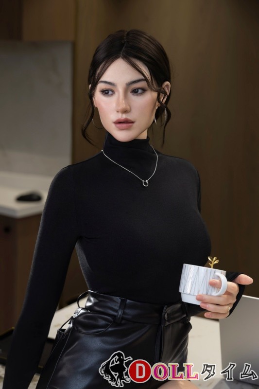 MMXDOLL 163cm Dカップ Kellyヘッド  フルシリコン製 黒タートルネックの熟女ラブドール 欧米風ラブドール オフィス女強人スタイル