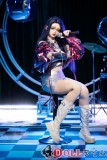 清楚系 ラブドール シルバーのレザージャケットとパンツ ステージ風