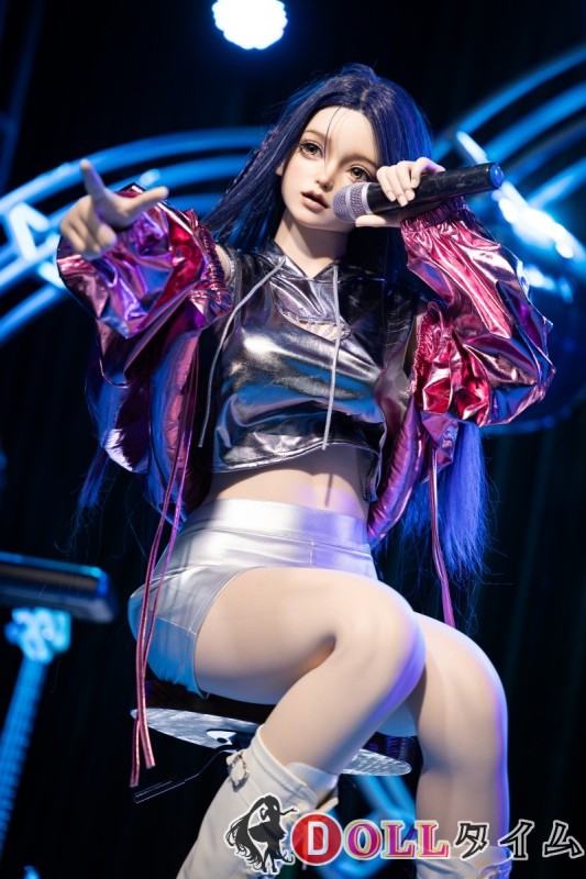 YFDOLL 163cm Eカップ 麻友ヘッド フルシリコン製 シルバーのレザージャケットとパンツの歌手風リアルドール