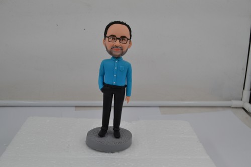 Fully customized single person Bobblehead to show your personal charisma.