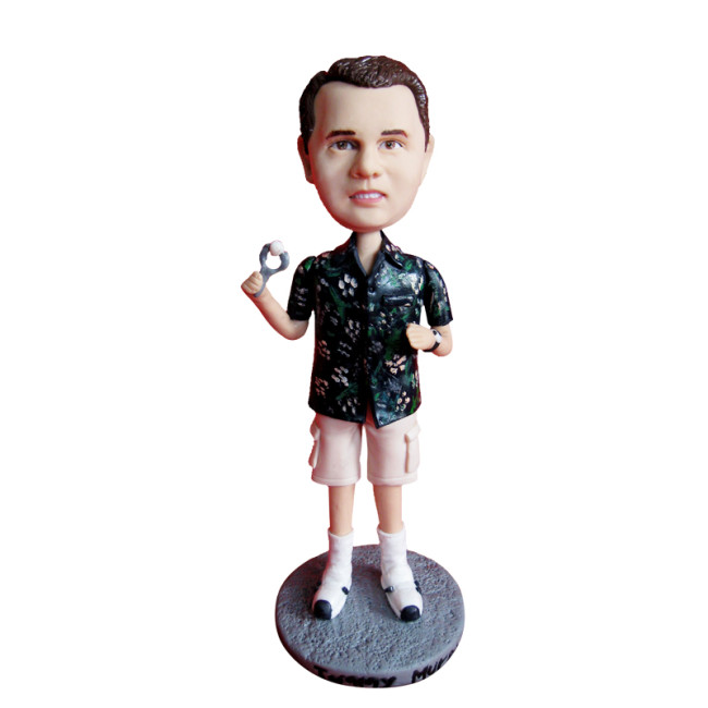 Custom bobbleheads: A male on vacation