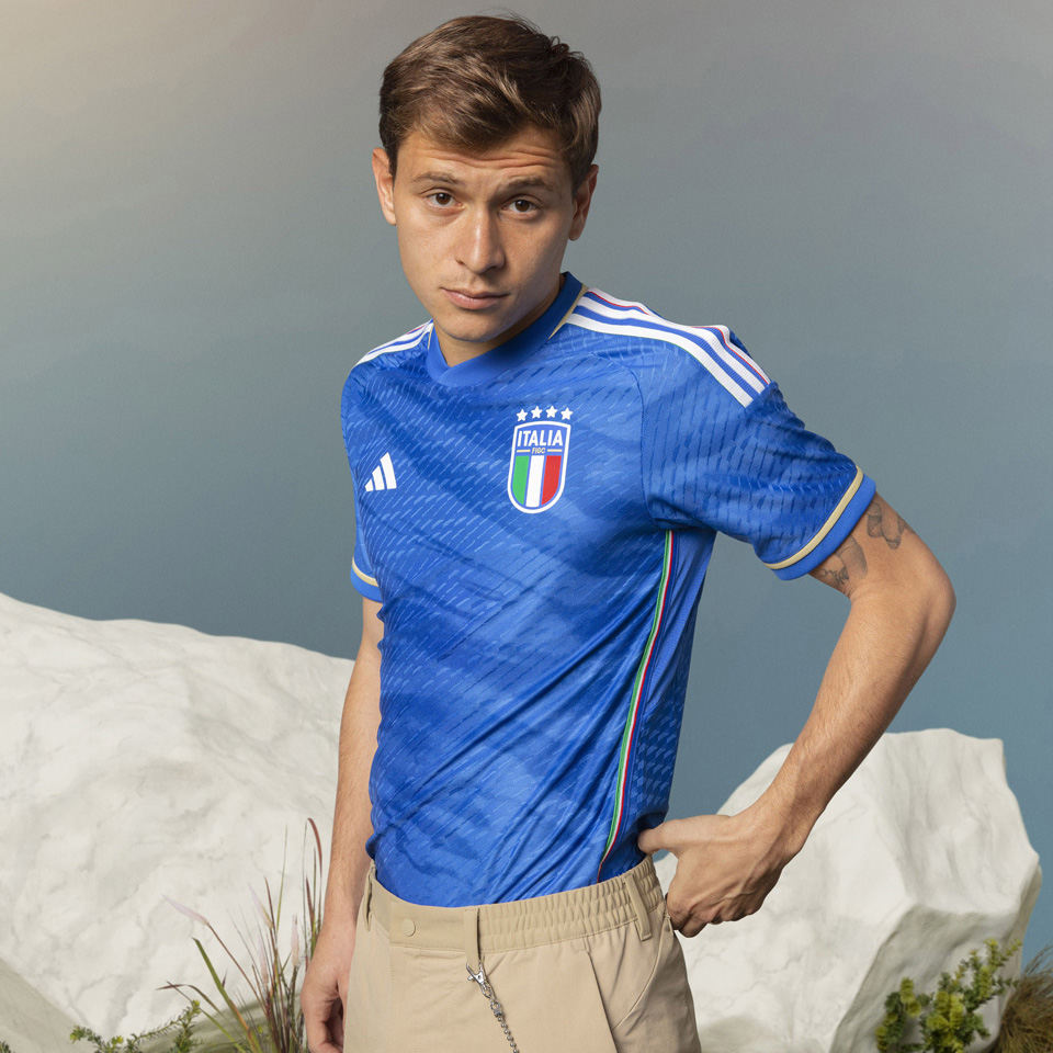 Player version soccer jersey outlet