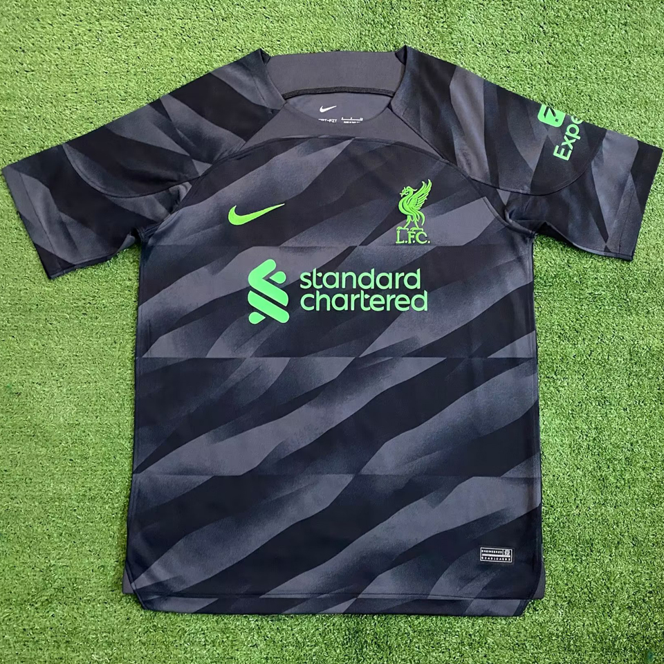 Lfc black goalkeeper jersey 2025