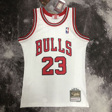 1998 Bulls JORDAN #23 Retro White NBA Jersey