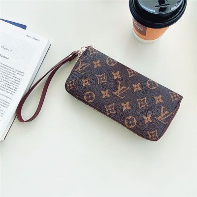 5600 ハイブランド クラッチバッグ パロディ風 ルイヴィトン バッグ 人気 ストラップ付き Gucci スマホポーチ 財布 セカンドバッグ メンズ 革 バーバリー風 全機種対応 スマホカバー 大人 高級 Www Eyelashinsalt Com