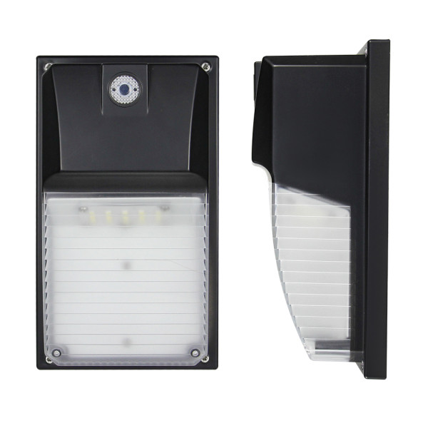 18W Mimi LED Wall Mount With Photocell Dusk to Down -120lm/w -100-277V -ETL cETL DLC