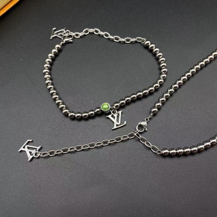 Green Diamond Bead Chain Logo Necklace