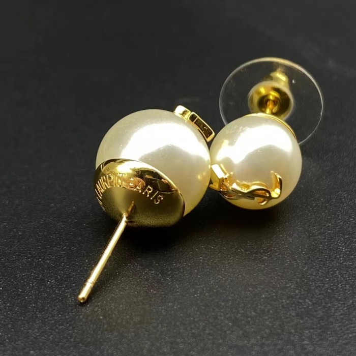 YS home pearl stud earrings