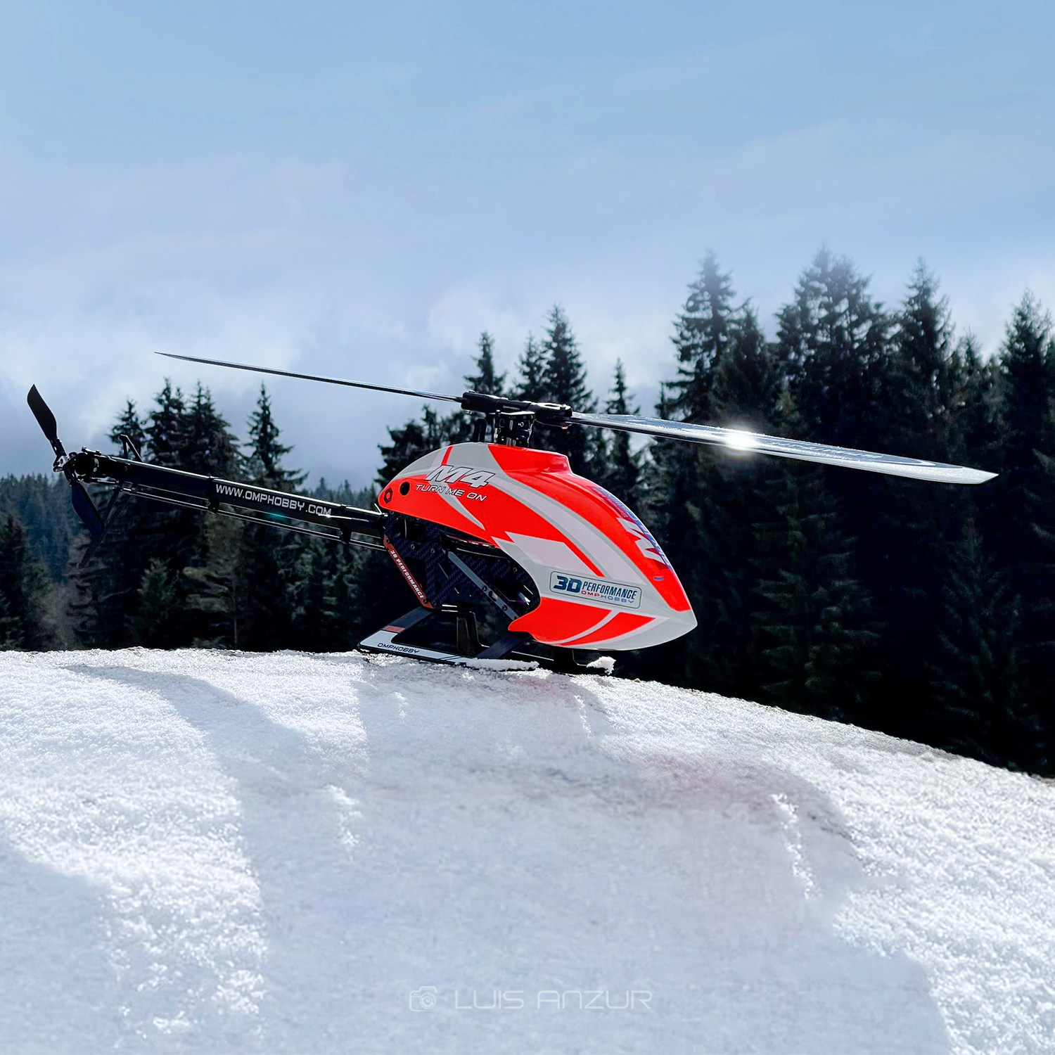 OMPHOBBY M4 RC Helicopter OMPHOBBY M4 RC Helicopter