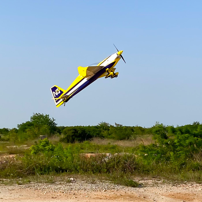 OMPHOBBY 67”  Extra NG  Airplane
