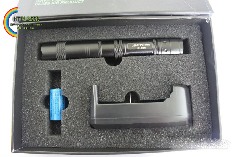 高出力レーザーポインター護身用