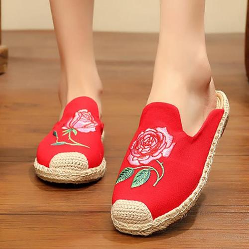 Women Canvas Slippers Casual Comfort Floral Embroidered Shoes