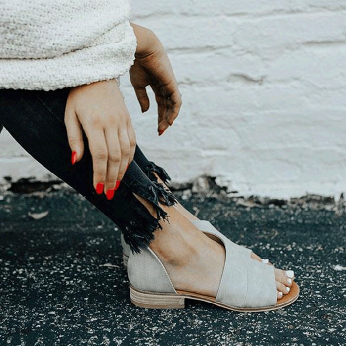 Women's Summer Fashion Pu Low Heel Date Sandals