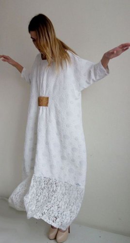 White 3/4 Sleeve Guipure Lace Dresses