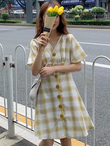 Fashion v-neck short sleeve plaid dress