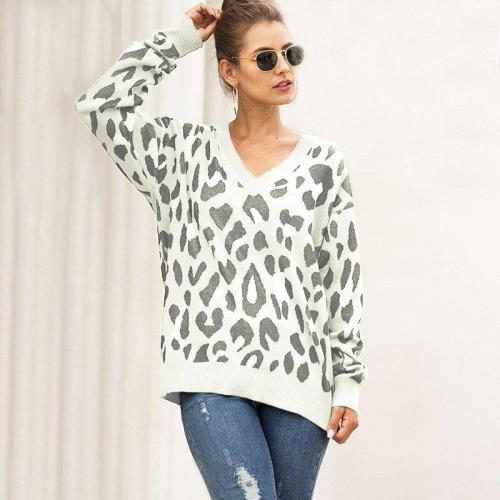Autumn and Winter Sweater European and American Fashion Plus Size Three-color Leopard Jacquard V-neck Sweater Women