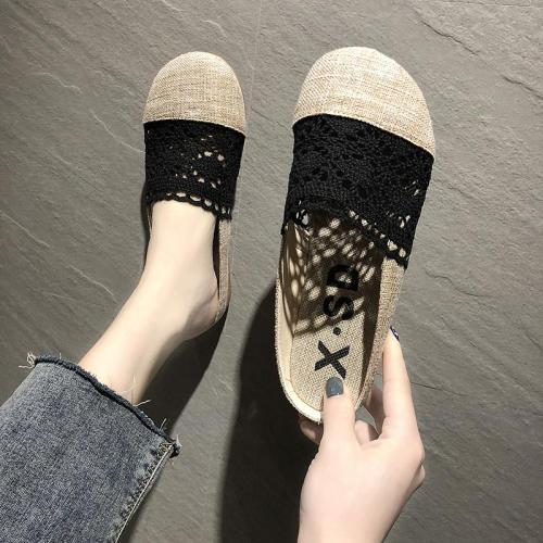 Women Retro Linen Lace Hollow Breathable Loafers