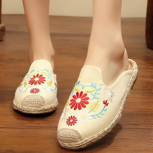 Women Canvas Slippers Casual Floral Embroidered Shoes