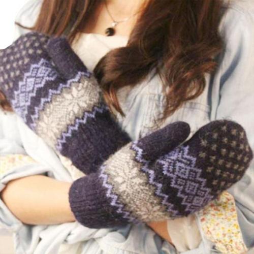 Women Winter Warm Knitted Gloves Christmas Jacquard Mittens Snowflake Gloves Fashion New