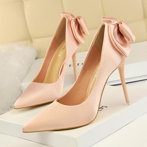 Women Fashion Shallow Mouth Pointed Satin Bow Wedding Pumps