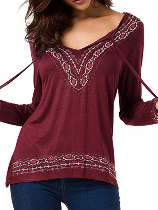 Basic V neck Embroidered Plus Size Cotton-blend T-Shirt