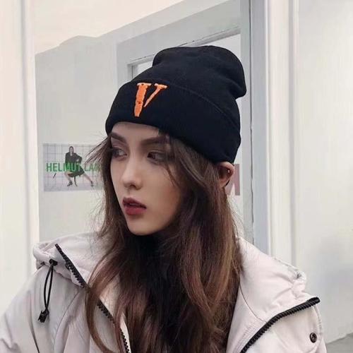Fashion Embroidery Women Knitted Hat